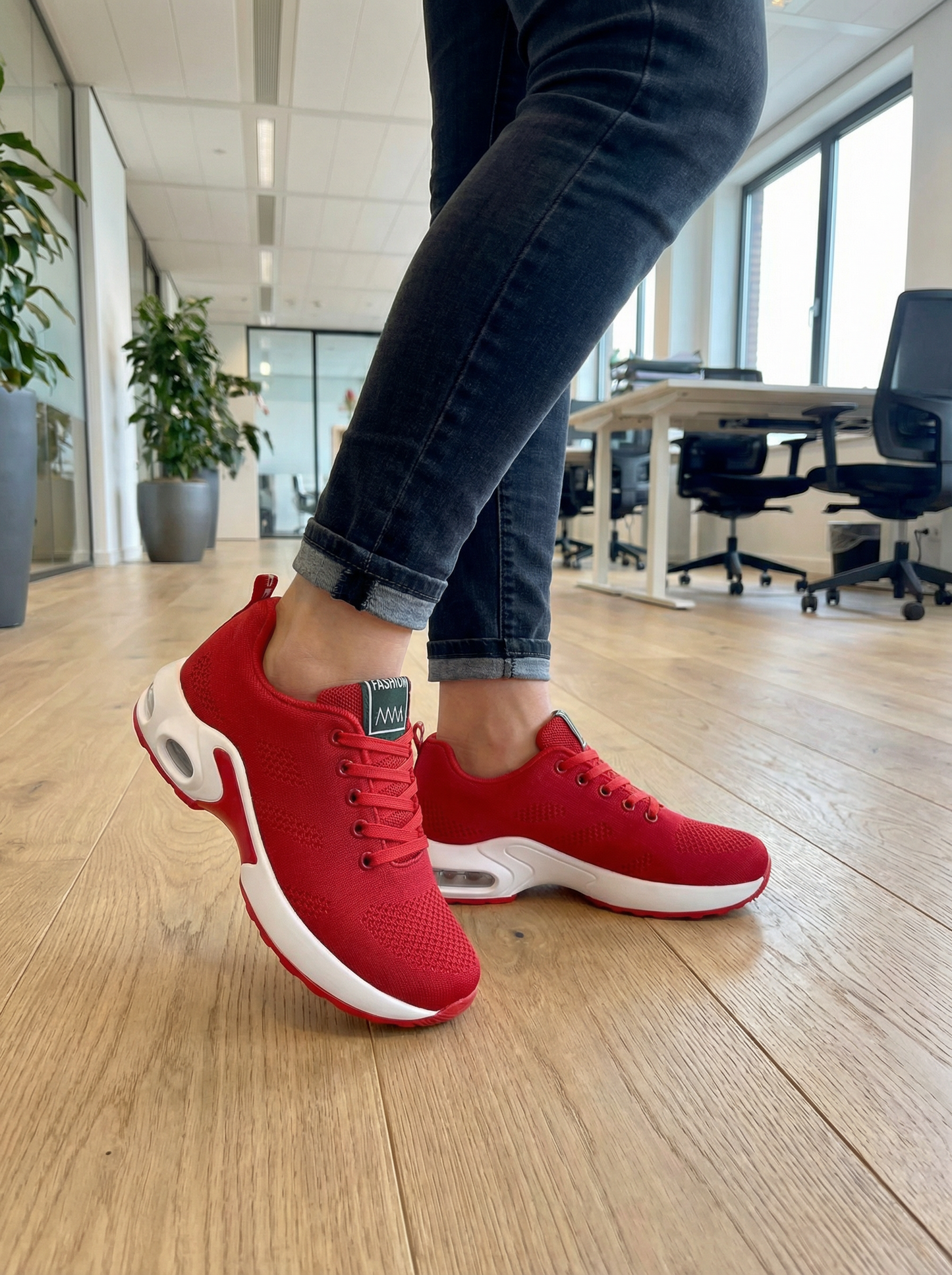 StepCare™ – Orthopedische Dames Sneakers: Stijlvol & Pijnvrij Staan