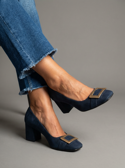 Capri Blu – Brede en stabiele hak met gesp